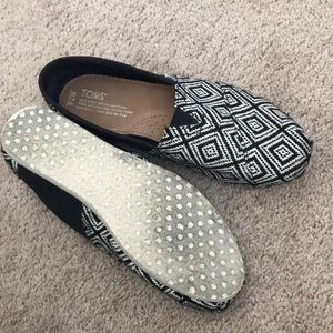 Toms shoes